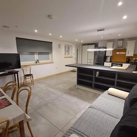 Modern Two Bedroom House Ormiston Exterior foto