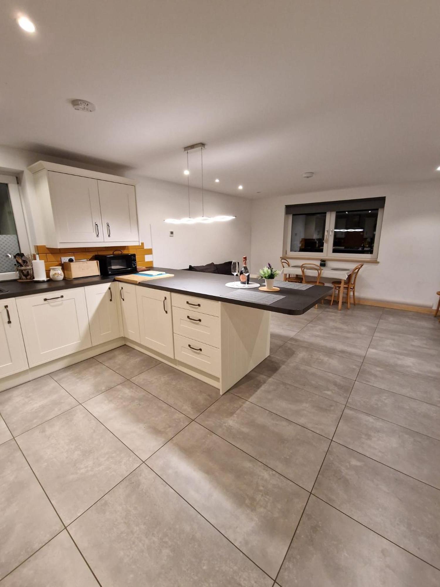 Modern Two Bedroom House Holiday home *